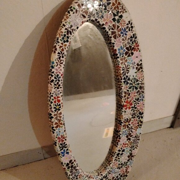 Hand crafted mosaic flower design Mirror - Picture 1 of 2